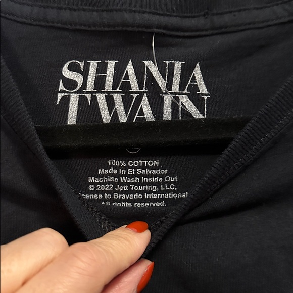 NWOT Shania Twain Graphic - Picture 3 of 4